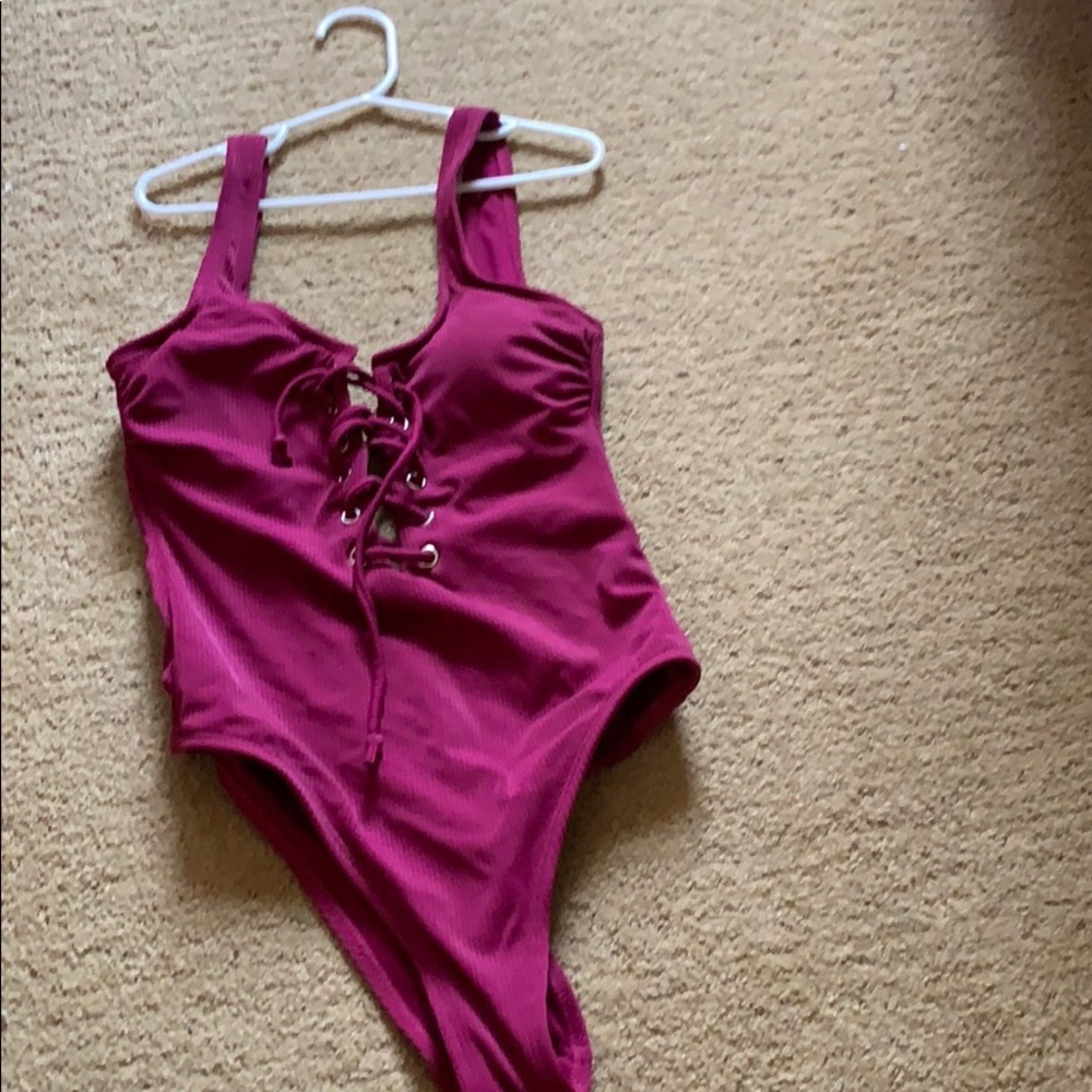 XS California Waves one piece bathing suit